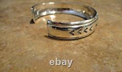 ABSOLUTE GEM! EARLY TOMMY SINGER (d.) Navajo Sterling Silver DESIGN Bracelet