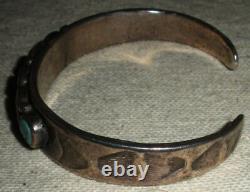 ANTIQUE EARLY NAVAJO TURQUOISE COIN SILVER BRACELET CLASSIC STAMPWORK vafo