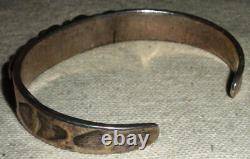 ANTIQUE EARLY NAVAJO TURQUOISE COIN SILVER BRACELET CLASSIC STAMPWORK vafo