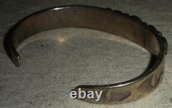 ANTIQUE EARLY NAVAJO TURQUOISE COIN SILVER BRACELET CLASSIC STAMPWORK vafo