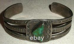 ANTIQUE NAVAJO TRIANGLE TURQUOISE EARLY STAMPWORK STERLING SILVER BRACELET vafo