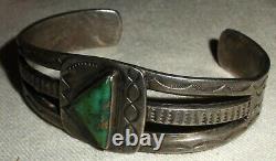 ANTIQUE NAVAJO TRIANGLE TURQUOISE EARLY STAMPWORK STERLING SILVER BRACELET vafo