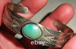 ANTIQUE NAVAJO TURQUOISE EARLY HORSE & ARROW STAMP STERLING SILVER BRACELET vafo