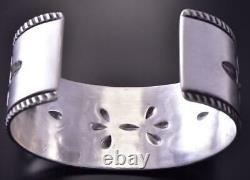 All Silver Navajo Four Feathers Men's Stamped Bracelet by Erick Begay ZC27H