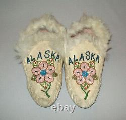 Antique Early 1900's Native American Alaska Beaded Moccasins Eskimo Indian Nice