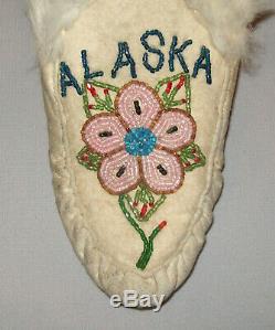 Antique Early 1900's Native American Alaska Beaded Moccasins Eskimo Indian Nice