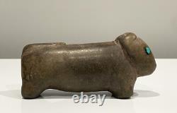 Antique Early-20th C. Native American Zuni Carved Stone Mountain Lion Fetish