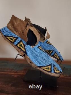 Antique OLD Native American Indian plains beaded early 1860s moccasins 19th c