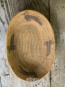 Antique Pima Basket with Eagle Bird Motif Native American Indian / Early 20th C