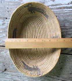 Antique Pima Basket with Eagle Bird Motif Native American Indian / Early 20th C