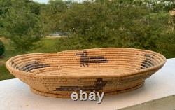 Antique Pima Basket with Eagle Bird Motif Native American Indian / Early 20th C