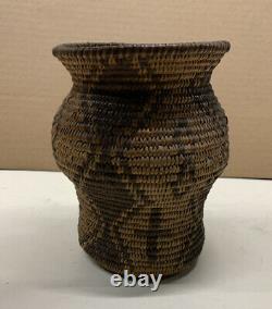 Apache Coiled Pictorial Olla Native American Made Early 1900s