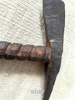 Ca. 1830-1850 NATIVE AMERICAN WARRIOR SPIKE TOMAHAWK. EARLY HAFT. GUARANTEED