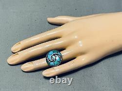Detailed Swirl Early Vintage Zuni Turquoise Sterling Silver Ring