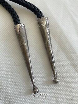 EARLY NA 1940s OLD PAWN NAVAJO STERLING SILVER JET ONXY MOP PENGUINE BOLO TIE