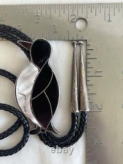 EARLY NA 1940s OLD PAWN NAVAJO STERLING SILVER JET ONXY MOP PENGUINE BOLO TIE