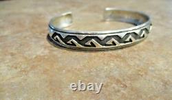 EARLY Old Signature TOMMY SINGER (d.) Sterling Silver PATTERN DESIGN Bracelet