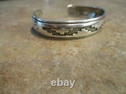 EARLY Tommy Singer (d.) Navajo Sterling Silver PATTERN DESIGN Bracelet