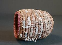 Early 1900 Native American NW Columbia River Imbricated Basket Child Size