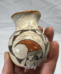 Early 1900's ANTIQUE Native American Acoma Pottery Jar Bud Vase