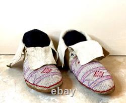 Early 1900's Antique Native American Central Plains Beaded Moccasins VGC