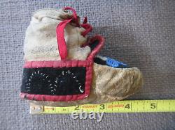 Early Antique Woodland Tribe Native American Beaded MoccasinsPucker Toe