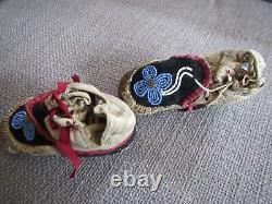 Early Antique Woodland Tribe Native American Beaded MoccasinsPucker Toe