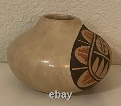 Early B. J. Fragua Jemez Pueblo Polychromed Pot, 1986