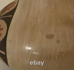 Early B. J. Fragua Jemez Pueblo Polychromed Pot, 1986