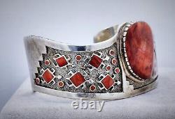 Early Kenneth Jones Navajo Red Spiny Oyster Men's Sterling Silver Cuff Bracelet