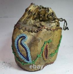 Early Native American Indian Beaded Tobacco / Medicine Bag