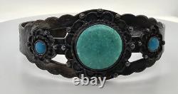Early Native American Sterling Silver & Turquoise Cuff Bracelet