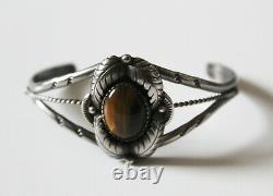 Early Native American Sterling Sliver cats-eye bracelet from prominent estate