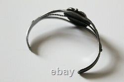 Early Native American Sterling Sliver cats-eye bracelet from prominent estate