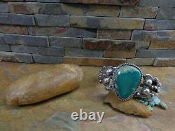 Early Navajo Green Cerrillos Turquoise Arrows Horse Dog Sterling Cuff Old Pawn