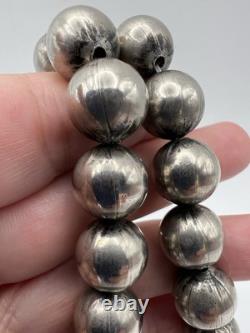 Early Navajo Pearls Heavy OLD PAWN Silver Beads 25 164 Grams