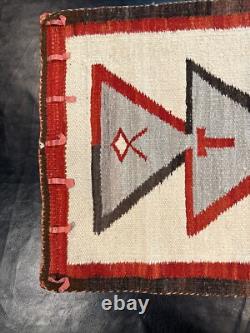 Early Navajo Textile Tapestry Rug Wall Hanging Estate Authentic Hand Crafted