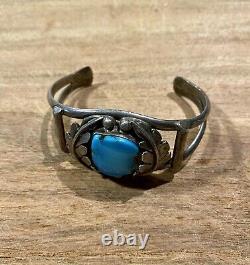 Early Navajo Turquoise Cuff Bracelet Very Nice Stone