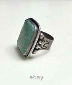 Early Navajo Turquoise Ring, 17.4 grams valuable stone Size 10ish