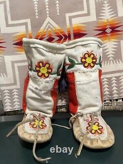 Early Rare Authentic Sioux Native American Beaded Deer Leather Moccasins Boots