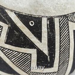 Early Southwestern Acoma Pottery Black & White Unsigned Older Vintage Pot