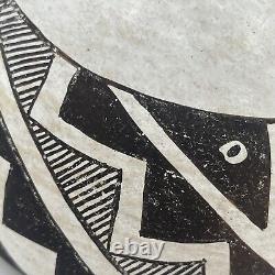 Early Southwestern Acoma Pottery Black & White Unsigned Older Vintage Pot