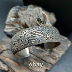 Early VINCENT JAMES PLATERO Navajo Sterling Silver Tribal Tooled Cuff Bracelet
