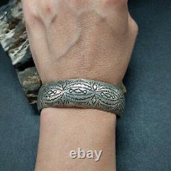 Early VINCENT JAMES PLATERO Navajo Sterling Silver Tribal Tooled Cuff Bracelet