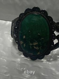 Early Vintage Navajo Repousse Sterling Silver Utah Variscite Bracelet