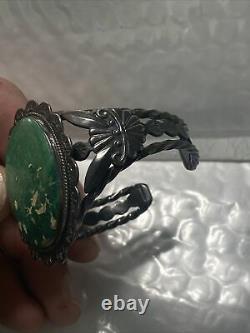 Early Vintage Navajo Repousse Sterling Silver Utah Variscite Bracelet