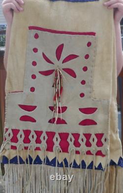 Early Vintage Northern Plains Native American Deer Skin Saddle Bag with Bead Work Early Vintage Northern Plains Native American Deer Skin Saddle Bag with Bead Work