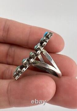 Early Vintage Zuni Sterling Silver Petit Point Turquoise Cluster Long Ring 1.5