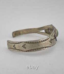 Early Vtg Fred Harvey Navajo Sterling Silver Turquoise Stamped Cuff Bracelet