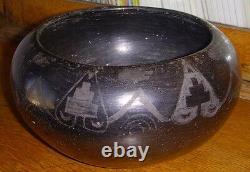 Formed & Decorated Early 20th C. San Ildefonso Native American Pottery Bowl